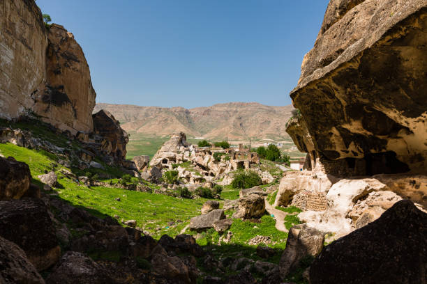 istock Hasankeyf Castle and valley with cave dwellings in Hasankeyf before submerged, Turkey 2181876857