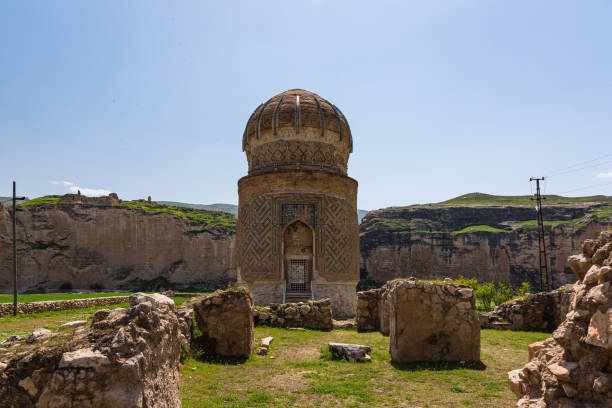 istock Zeynel Bey Mausoleum before moving, built in Hasankeyf before submerged, Turkey 2181877584