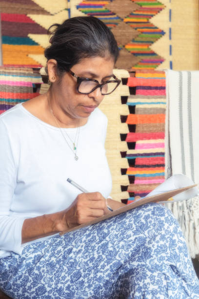 Woman traditional designer and craft Merchants. In her bussiness she always decided to show Colombian Culture trought the jerwely and the handcrafts derivate to the nature.