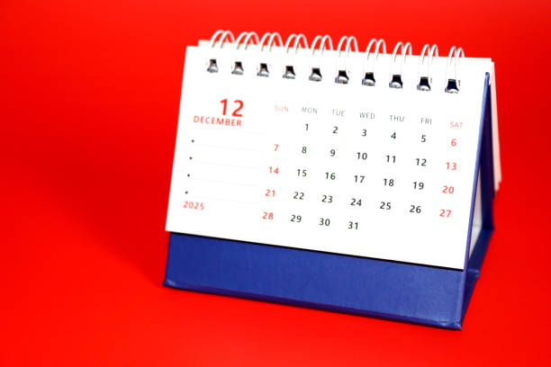 istock new year 2025 desk calendar 2182027870