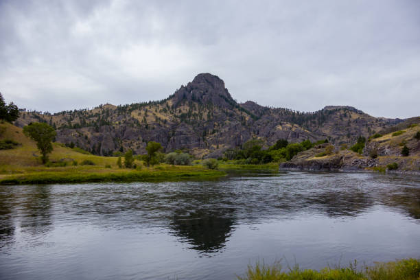 istock The Missouri River in hidden canyon 2182047115