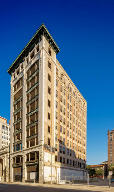 istock Building shell before demolition Jacksonville Florida 2182161503