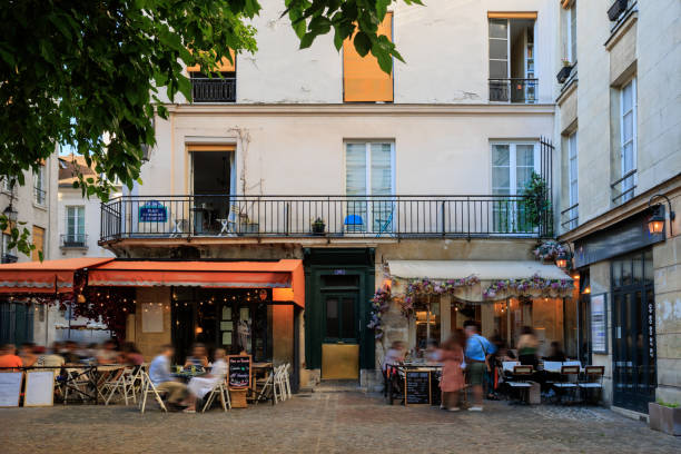 istock Sidewalk cafe in Paris, France 2182181627