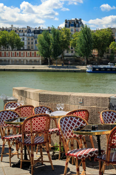 istock Sidewalk cafe in Paris near Seine river 2182181657