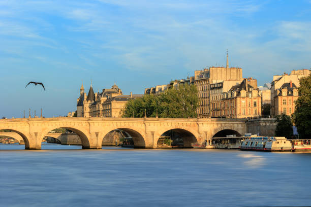 istock Seine River Paris, France 2182182442