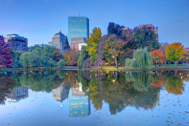 istock Early autumn in Boston 2182283886