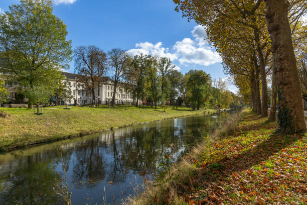 istock Stadsbuitengracht a canal in Utrecht 2182305888