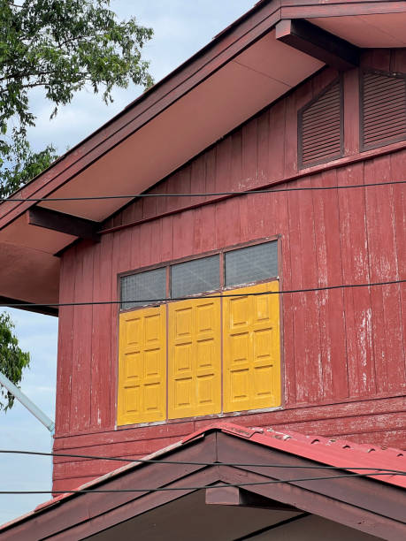 istock abandoned home in city 2182563495