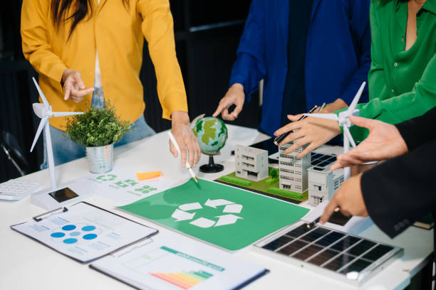 istock Business team working virtual modern smartphone to reduce CO2 emissions carbon footprint climate change to limit global warming 2182598192