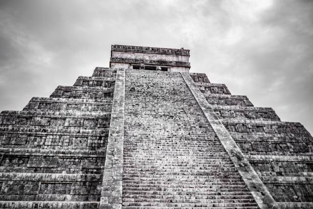 Mayan Temple pyramid Chichen Itza in Yucatan, Mexico