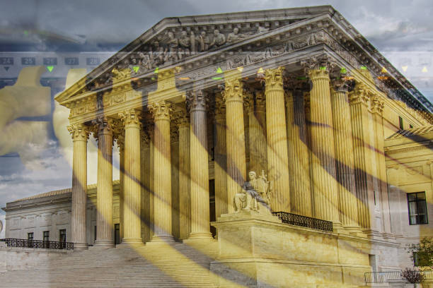 istock Legal advice online concept 2182934243