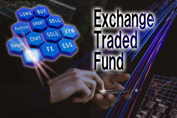 istock Financial trading on smartphone Select ETF 2182990039