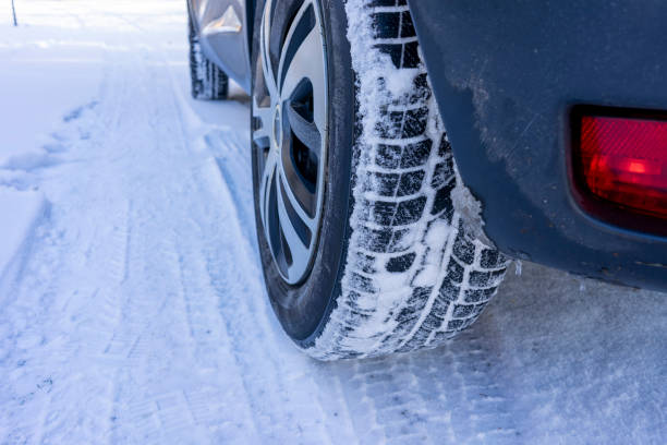 istock Attention winter tires in winter when there is snow symbol image 2183036878