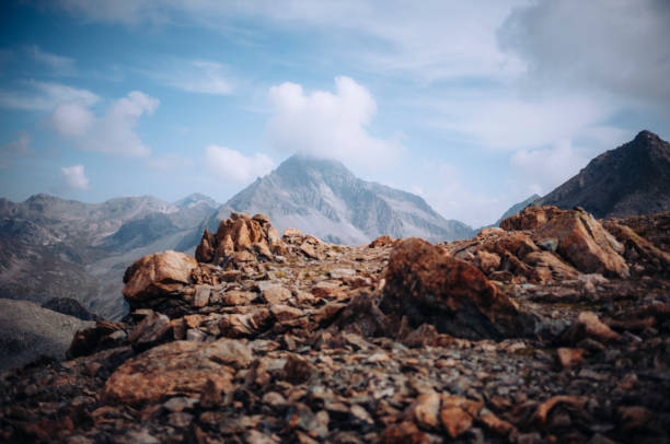 Through typical Swiss landscape past Swiss landmarks. Explore the Alps by mountaineering and Motorbike