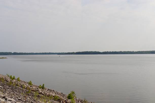 istock Lakeview in the Morning 2183086220