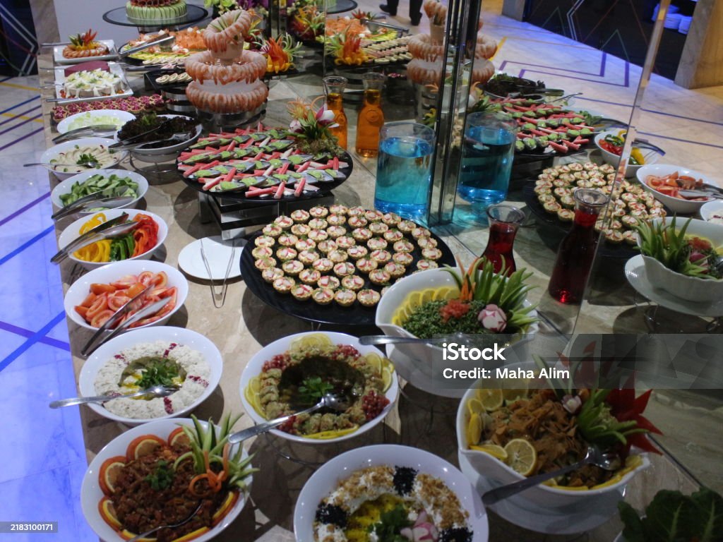 Exquisite Buffet Elegant Buffet Extravaganza Stock Photo - Download Image Now ...