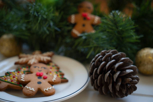 istock Christmas backgrounds: homemade gingerbread cookies 2183231923
