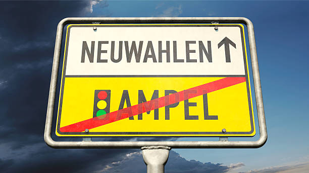 istock The Ampelkoalition (traffic light coalition) in Germany is at an end, Neuwahlen (new elections) 2183447730