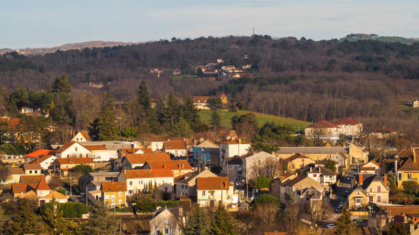 istock Paysages du Lot, pendant le coucher du soleil 2183630224