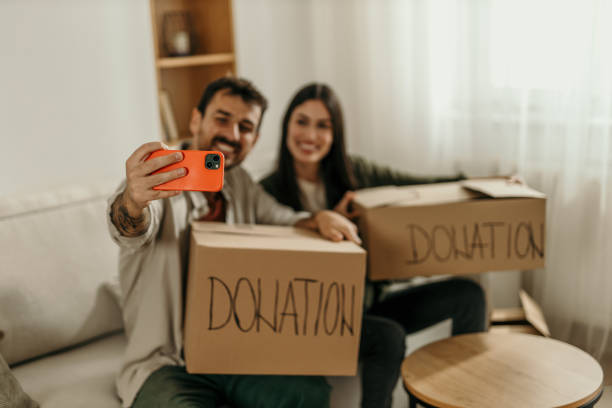 istock Selfie for our new home 2183655160