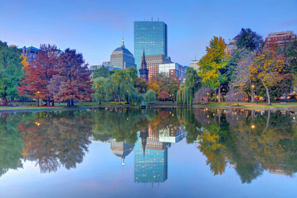 istock Early autumn in Boston 2183691681