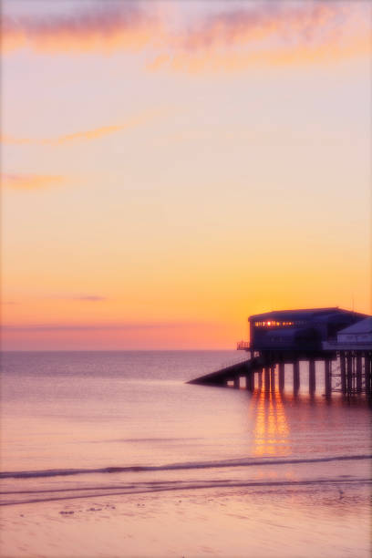 istock Sunrise over the ocean 2183701514