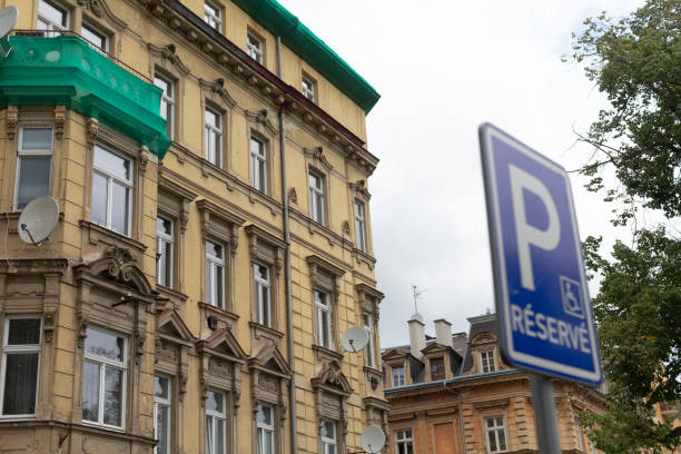 istock A blue and white parking sign prominently displaying the letter p on it 2183722313