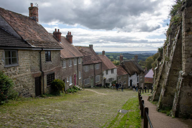 istock Gold Hill, Shaftesbury 2183735144