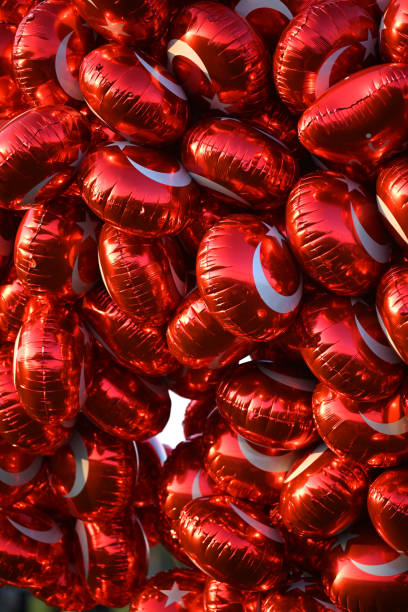 istock Turkish flag heart balloons 2183833240