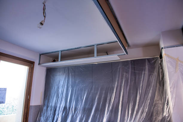 istock Professional Drywall Finish Work in a Modern Home for Perfectly Finished Walls 2183900885
