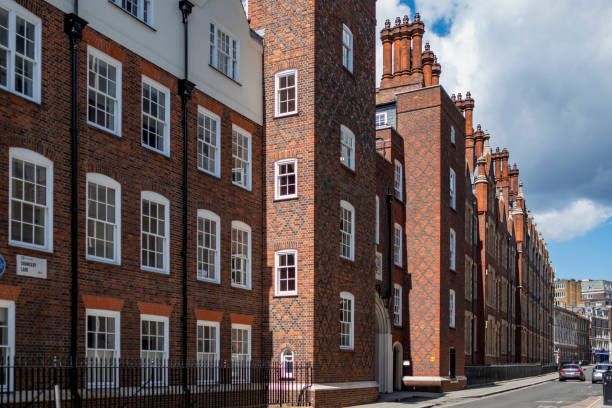istock London, England, United Kingdom 2183939614