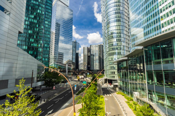 istock Street Paris La Defense 2183967109