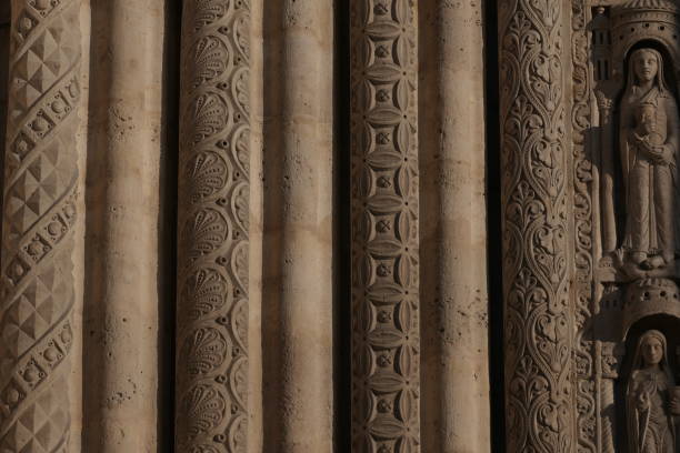 Basilica of Saint Denis, Seine Saint Denis: the capitals of a portal