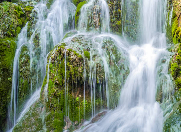 Paseo del Molinar Path, Molinar River Waterfall, Tobera, Montes Obarenes-San Zadornil Natural Park, Las Merindades, Burgos, Castilla y León, Spain, Europe