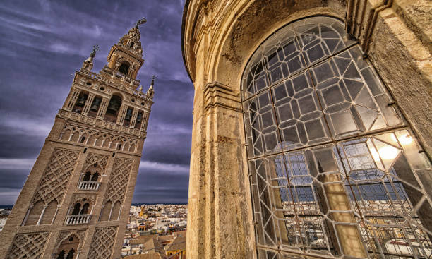 Giralda Tower and Seville Cathedral, UNESCO World Heritage Site, Sevilla, Andalucía, Spain, Europe