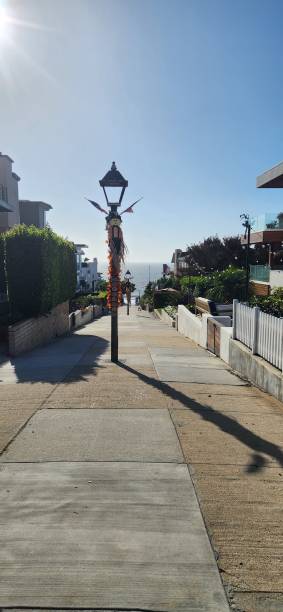istock Walkstreet Life Manhattan Beach Halloween Edition 2184269764