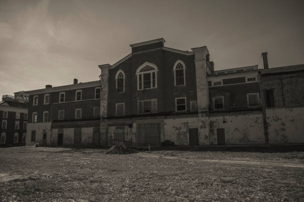 istock Abandoned insane asylum in Virginia 2184334447