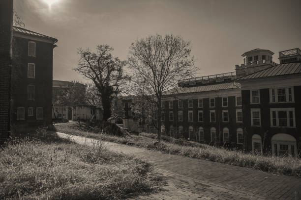 istock Abandoned insane asylum in Virginia 2184334741
