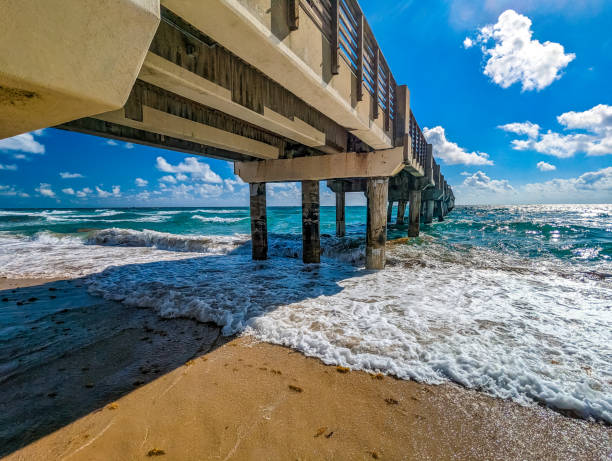 istock The Lake Worth Florida Pier / Waves 2184406280
