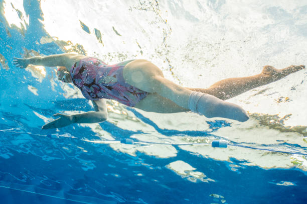 istock Swimming with a Rotationplasty 2184458492