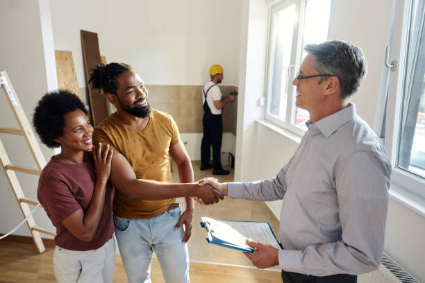 istock Successful deal for buying a new home! 2184493348