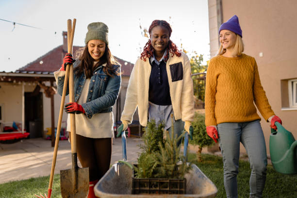 istock Gardening day 2184558383