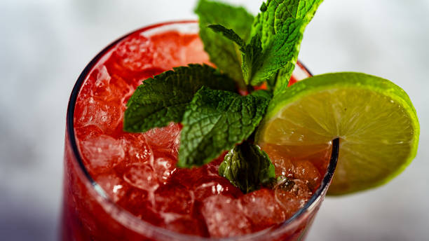 istock Sweet Strawberry Mojito 2184562195