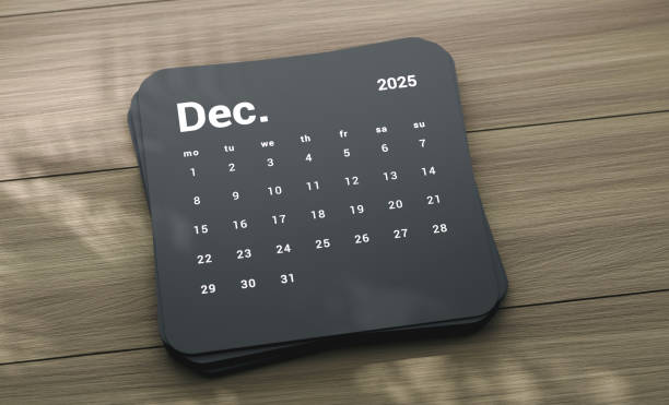 istock 2025 December Calendar On The Desk 2184699992