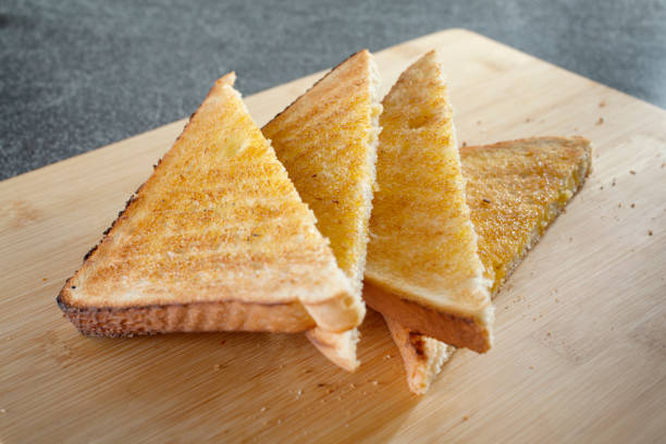 sliced wholegrain toasts