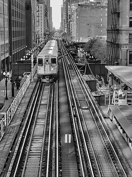 istock Elevated subway in Chicago in the Loop area 2184842974