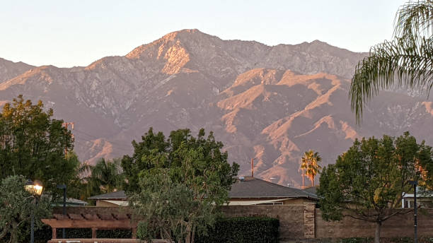 istock The San Gabriel Mountains at Dusk 2184877186