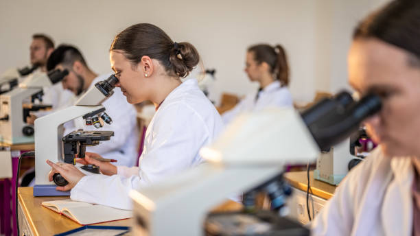 istock Vet Student Examines Slides in University 2184988959