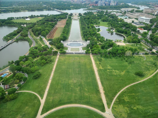 istock Lincoln Memorial Aerial in Washington DC 2185015614