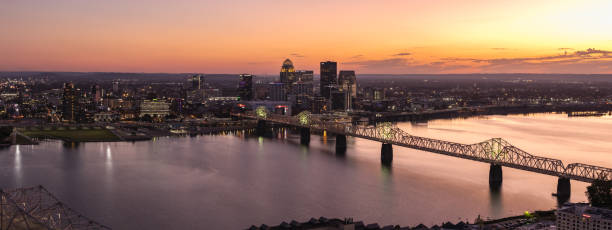 istock Louisville, Kentucky 2185020552